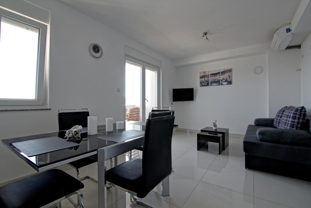 סנג' Apartments Maris Senj מראה חיצוני תמונה